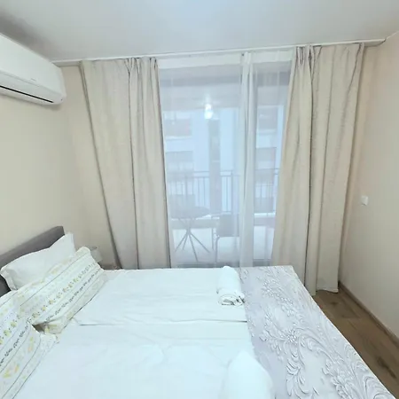 Premium Smart Mir 27 Apartmán