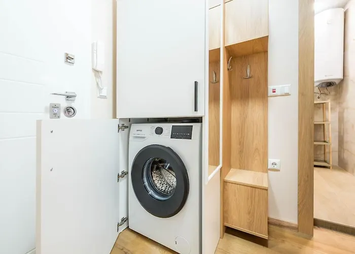 Мир 27 Apartment Varna