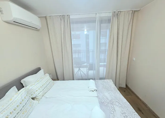 Premium Smart Mir 27 Apartmán